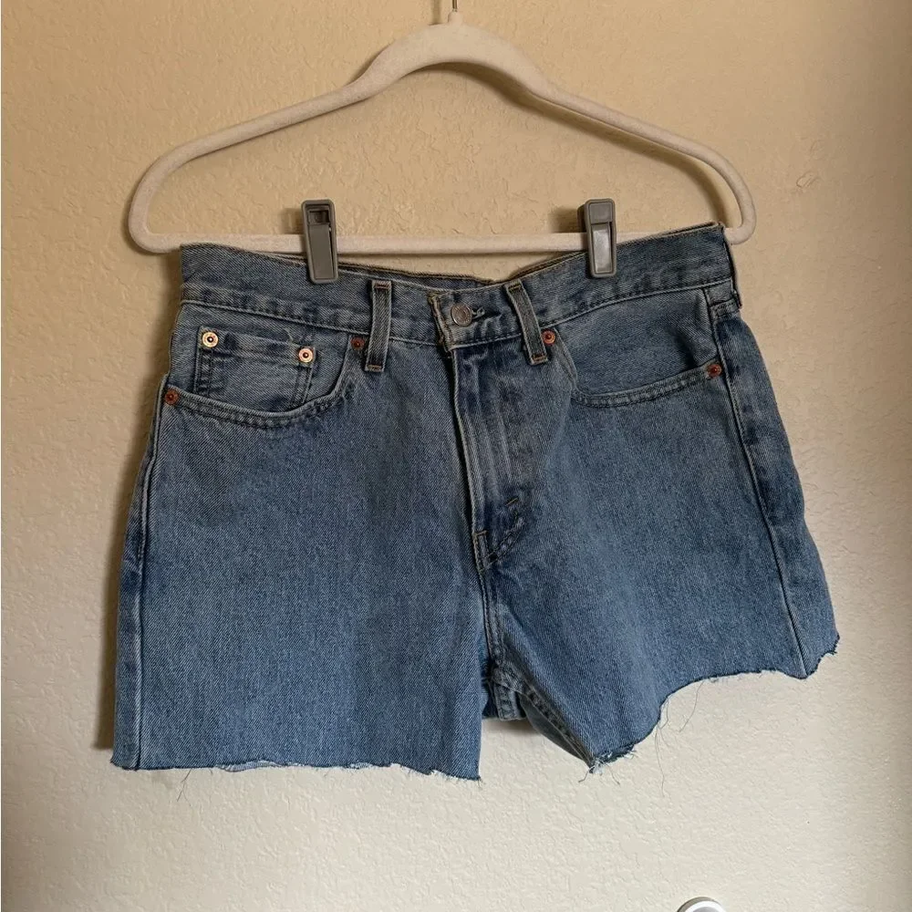 Levis very good